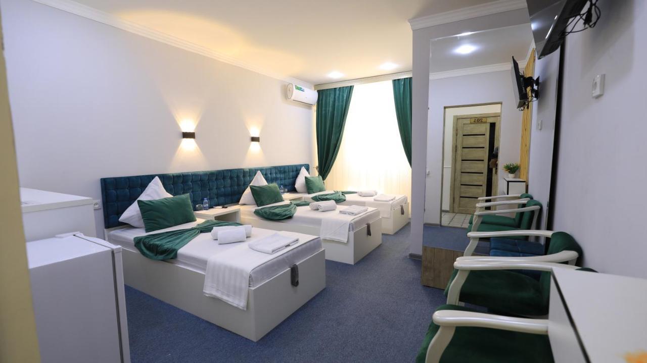 Sharq Hotel Urgench Exteriör bild
